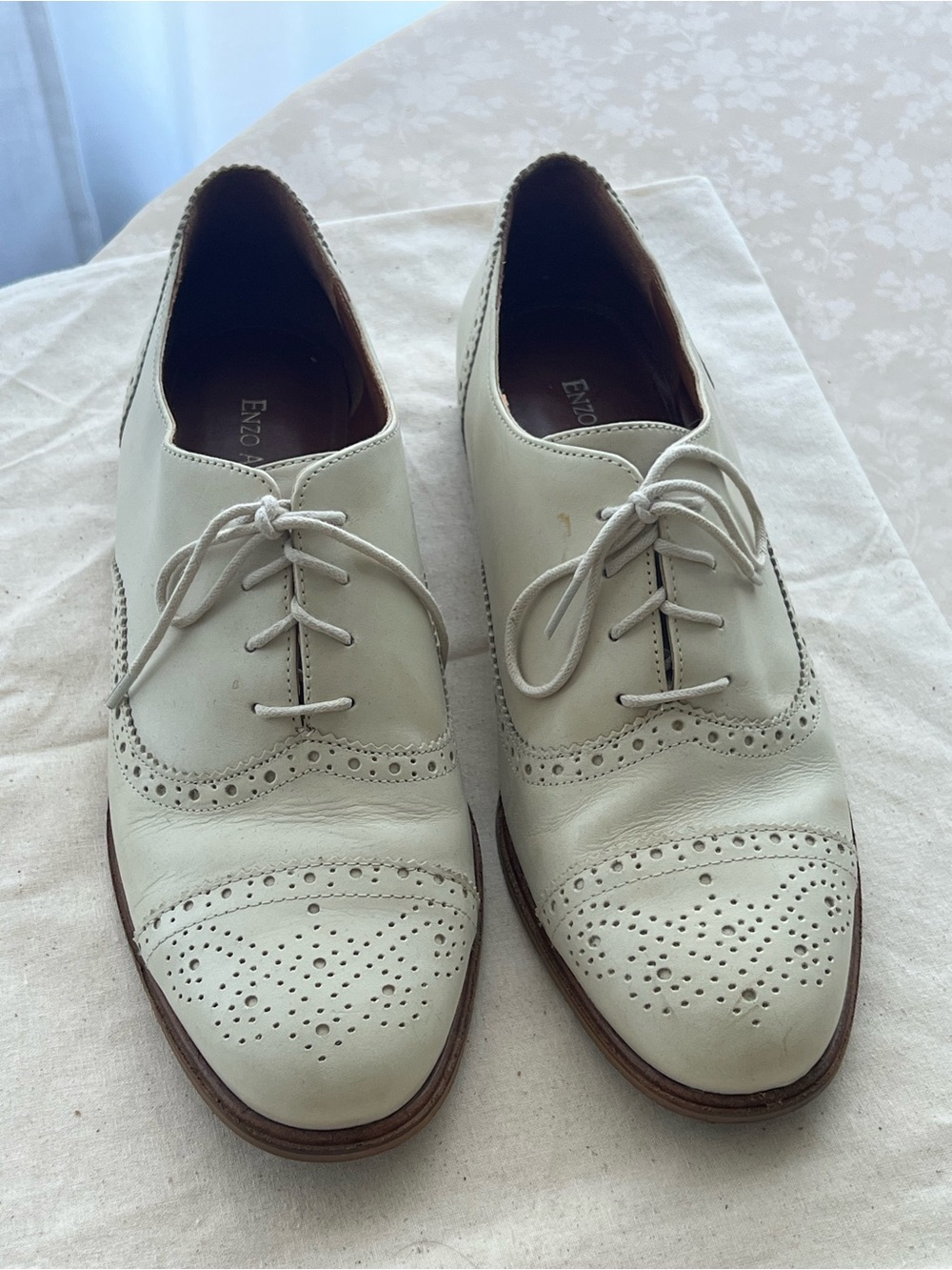 Enzo Angiolini White Wingtip Brogue Oxfords